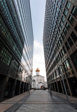 Nisan 2020 'deki karantina süresince Moskova' daki Boş Beyaz Meydan