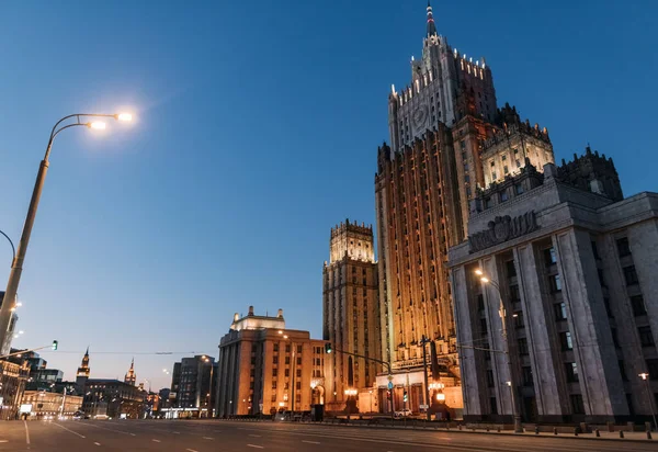 Ministero degli Affari Esteri A Mosca con strade vuote intorno, Federazione Russa — Foto Stock