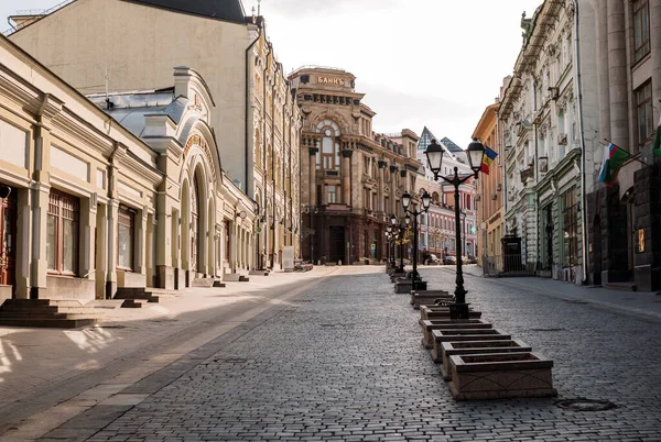 Ruas vazias de Moscou durante o bloqueio de quarentena em abril 2020 — Fotografia de Stock
