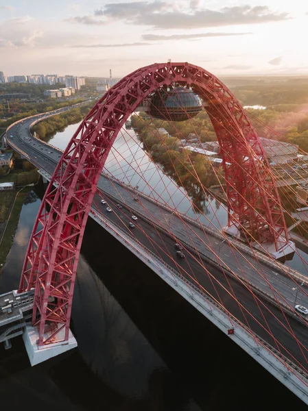 Vista aérea da ponte de Zhivopisniy no por do sol, Moscou, Rússia Fotos De Bancos De Imagens