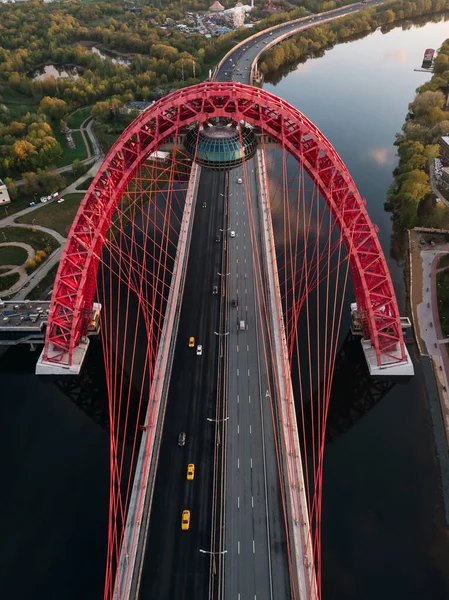 Vista aérea del puente de Zhivopisniy al atardecer, Moscú, Rusia —  Fotos de Stock