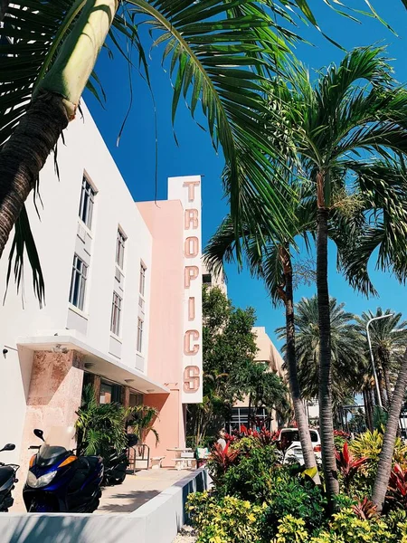 マイアミ・サウスビーチにオーシャンドライブホテル — ストック写真