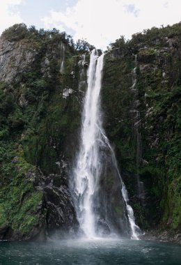 Yeni Zelanda 'da Milford Sound