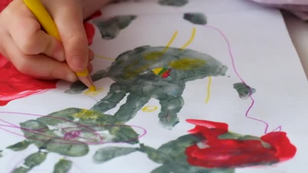 Mani Bambino Disegnano Maniglie — Video Stock