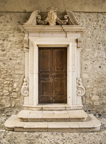 Eski İtalyan kapı — Stok fotoğraf
