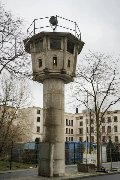 Torre de relógio de parede de Berlim — Fotografia de Stock