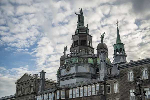 Edifícios antigos em Montreal — Fotografia de Stock