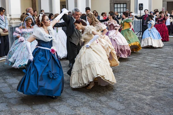 De dans van de 19e eeuw. — Stockfoto