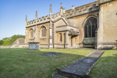 St Andrews Kilisesi, Chippenham