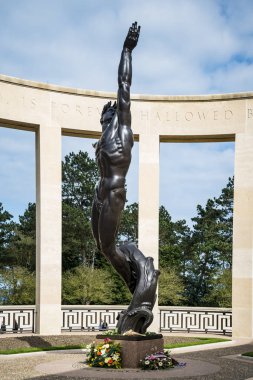 Amerikan mezarlığı Memorial Normandiya