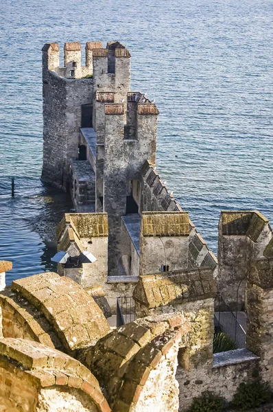 La fortificazione sul lago di Garda, Lazise, Italia — Foto Stock