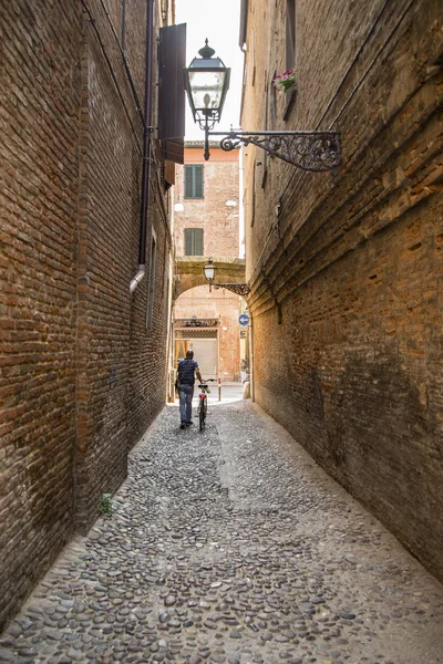 Ancient medieval street in Ferrara — Stock Photo, Image