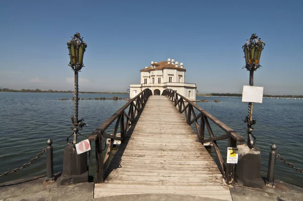 나폴리, 이태리 근처 Casina Vanvitelliana — 스톡 사진