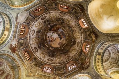 ünlü basilica di san vitale Ravenna