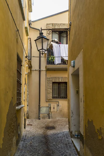 Straatzicht op de stad Lanciano in Abruzzo — Stockfoto