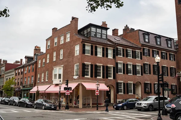 Bairro agradável, área residencial em dowtown Boston, Massachusetts, EUA — Fotografia de Stock