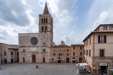 Montefalco, Umbria, İtalya 'daki küçük binalar