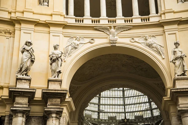 Galleria Umberto Elegante Galería Cubierta Vidrio Hierro Construida Finales Del —  Fotos de Stock