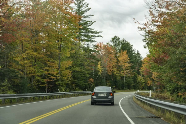 Auto Auf Der Straße Den White Mountains Herbst New Hampshire — Stockfoto