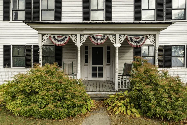 Fasada Tradycyjnego Starego Domu Fall New England Usa — Zdjęcie stockowe