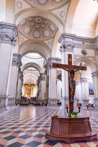 Padua Italië Juli Basiliek Van Sant Antonio Toeristen Eromheen Juli — Stockfoto