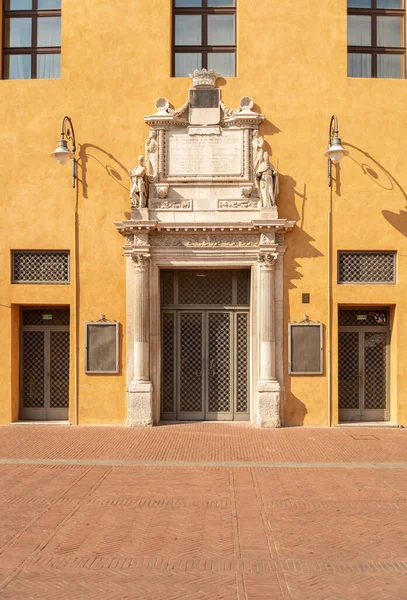 Rådhustorget Historisk Byggnad Torget Ferrara Italien — Stockfoto