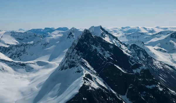 Norveç'te Sunnmore Alpleri