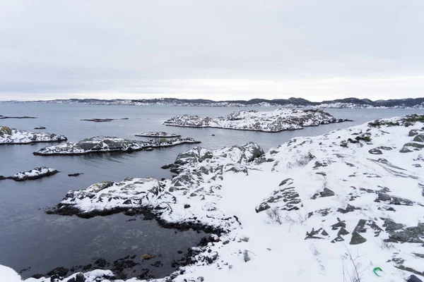노르웨이 냉동된 해안선 — 스톡 사진
