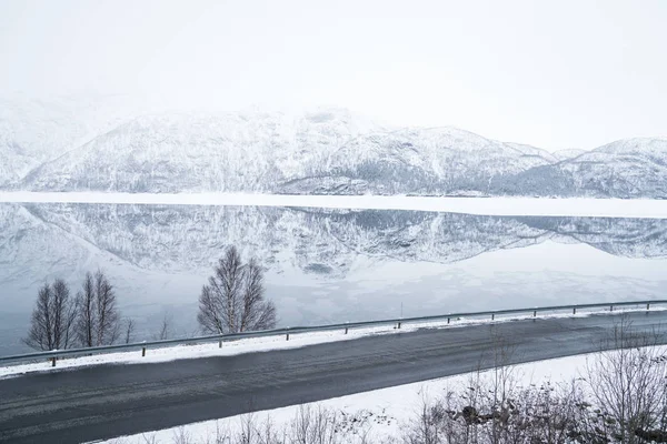 Estradas na Noruega — Fotografia de Stock