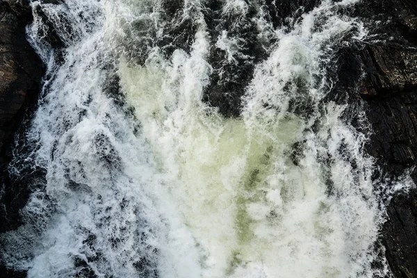 La cascada de Voringfossen Fotos De Stock
