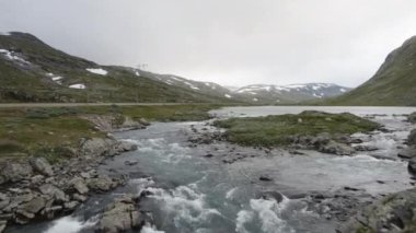 Rallarvegen yol alan Norveç'te