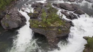 Şelale orta Norveç'te