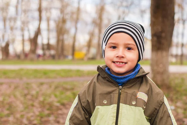 Portrait of a boy in the Park — Stock Photo, Image