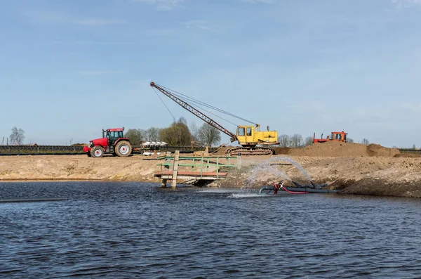 traktör ve Ekskavatör