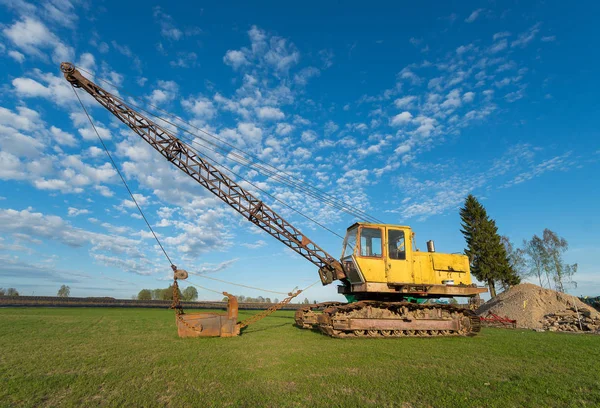 La vieja excavadora — Foto de Stock