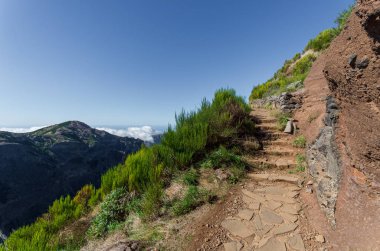 Pico Arieiro dağından Pico Ruivo dağına