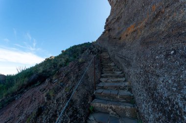 Pico Arieiro dağından Pico Ruivo dağına