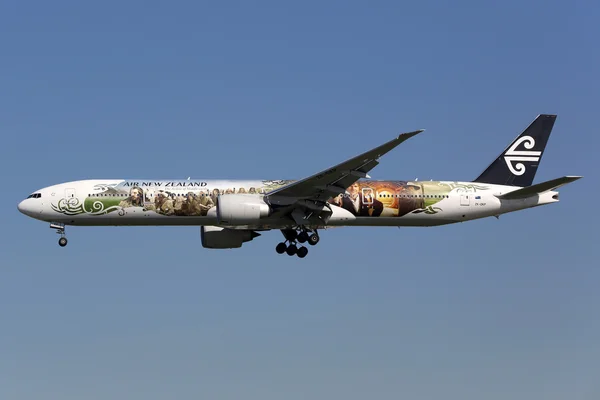 Air New Zealand Boeing 777-300ER Avión Hobbit Imagen de archivo