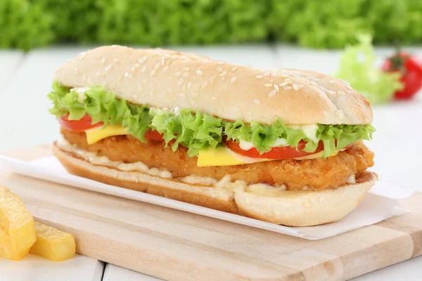Chickenburger kip hamburger hamburger tomaten Sla kaas — Stockfoto
