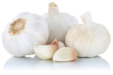 Diş sarımsak sağlıklı baharat sebze üzerinde beyaz izole karanfil