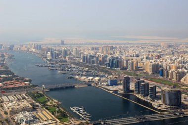 Dubai Creek nehir havadan görünümü fotoğraf
