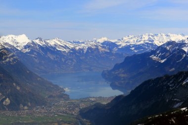 Interlaken Brienzersee Alp Dağları İsviçre Hava VI ile
