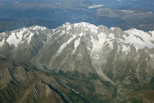 Montblanc Mont Blanc mountain top Francie Alpy hory letecké v — Stock fotografie