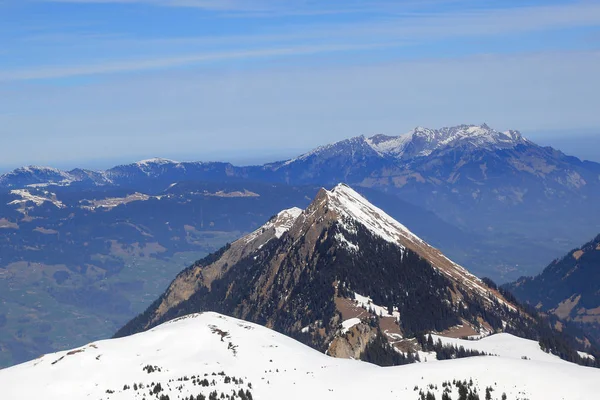 Stanserhorn en Pilatus berg Zwitserse Alpen Zwitserland berg — Stockfoto