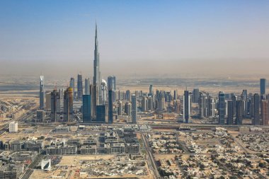 Dubai şehir silüetinin Burj Dubai gökdelen havadan görünümü fotoğraf