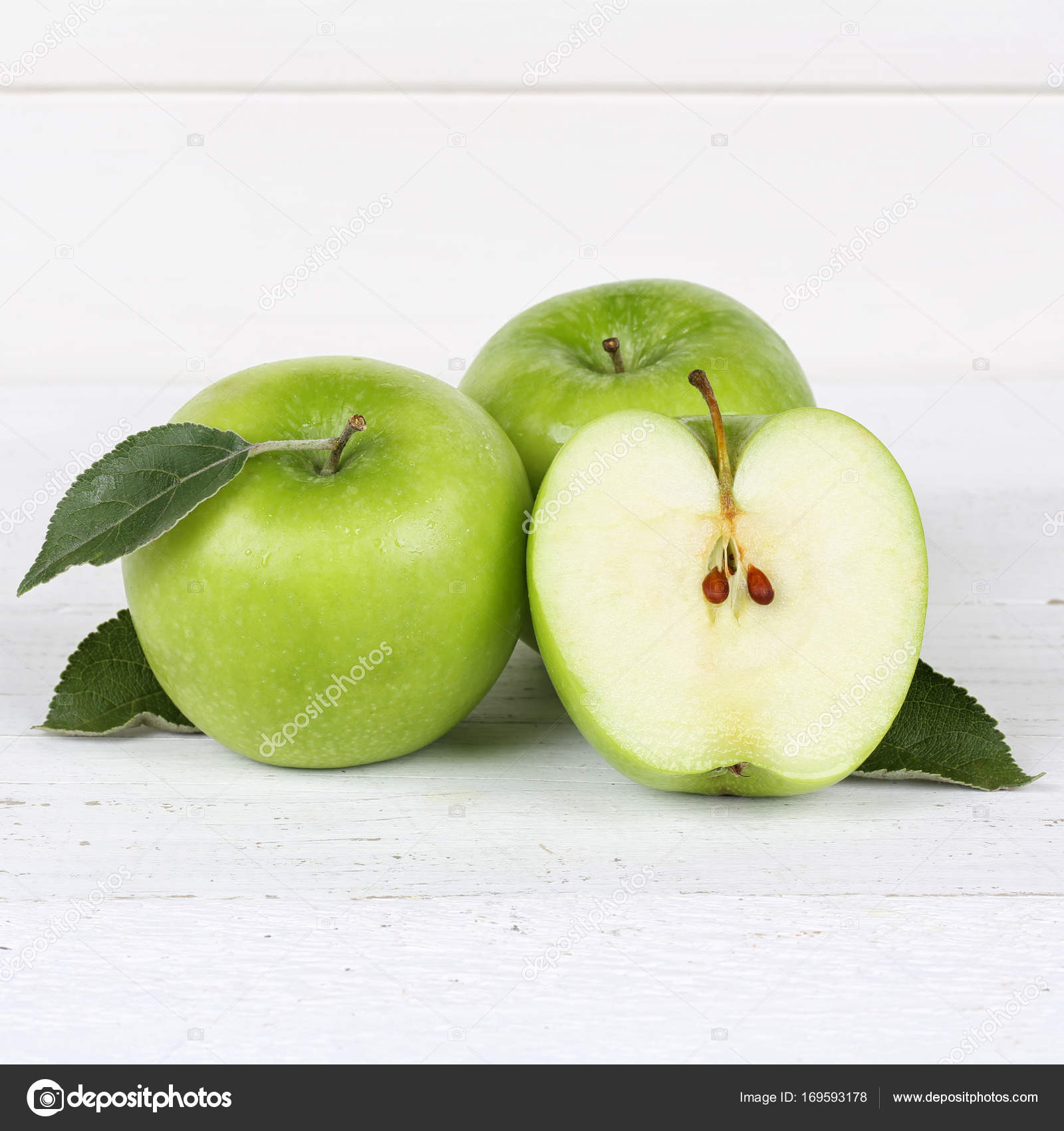 Äpfel Apfelscheibe Früchte quadratisch grün auf Holzbrett – Stockfoto ©  Boarding2Now #169593178, image size:1600x1700