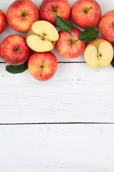 Manzanas fruta fruta fruta rojo retrato formato copyspace vista superior — Foto de Stock