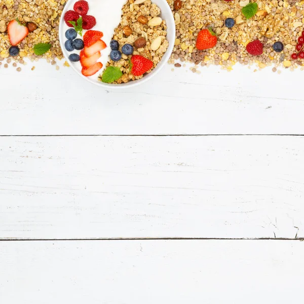 Müsli kahvaltı meyve yoğurt çilek tahıl tasarlamak sq