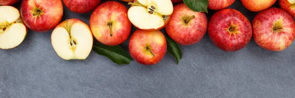 Φρούτα φρούτα μήλο μήλα σχιστόλιθος θέα πάνω banner κόκκινο copyspace — Φωτογραφία Αρχείου