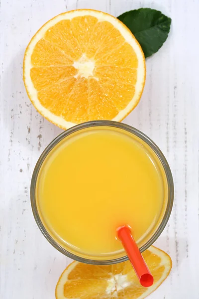 Pomarańcze pomarańczowy sok z owoców owoców formatu portret — Zdjęcie stockowe